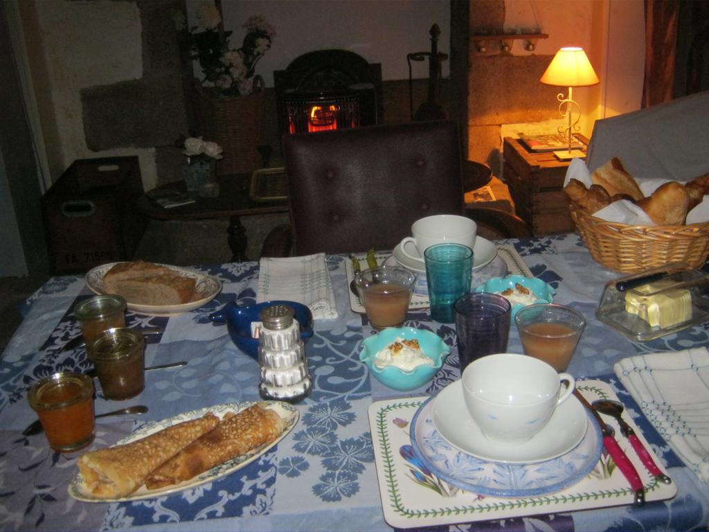 Chambres Hotes Saint Yves Pontrieux ภายนอก รูปภาพ